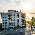 Solid Magic Mamaia