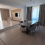 Apartahotel Solid Magic