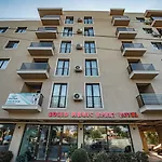 Solid Magic Aparthotel Mamaia