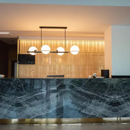 Aparthotel Solid Magic 3*