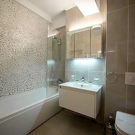 Aparthotel Solid Magic